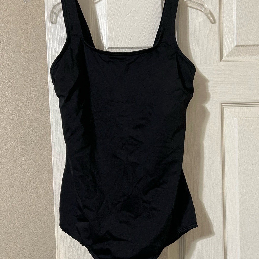 2 Lands End swimsuits with matching shorts